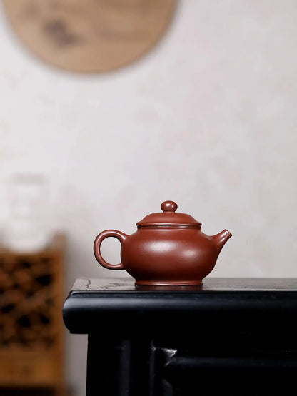Yixing "Breathing Teapot" – 160ml Zhu Ni Clay Masterpiece, Artisan Teapot, Zisha Teapot